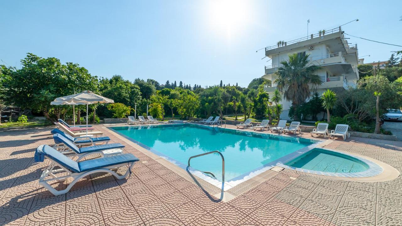 Artemis Studios - Pool And Garden Коскіну Екстер'єр фото