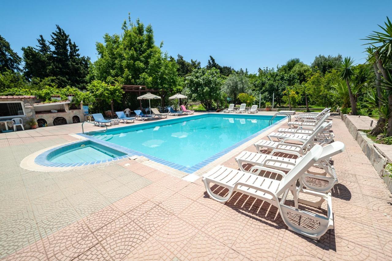 Artemis Studios - Pool And Garden Коскіну Екстер'єр фото