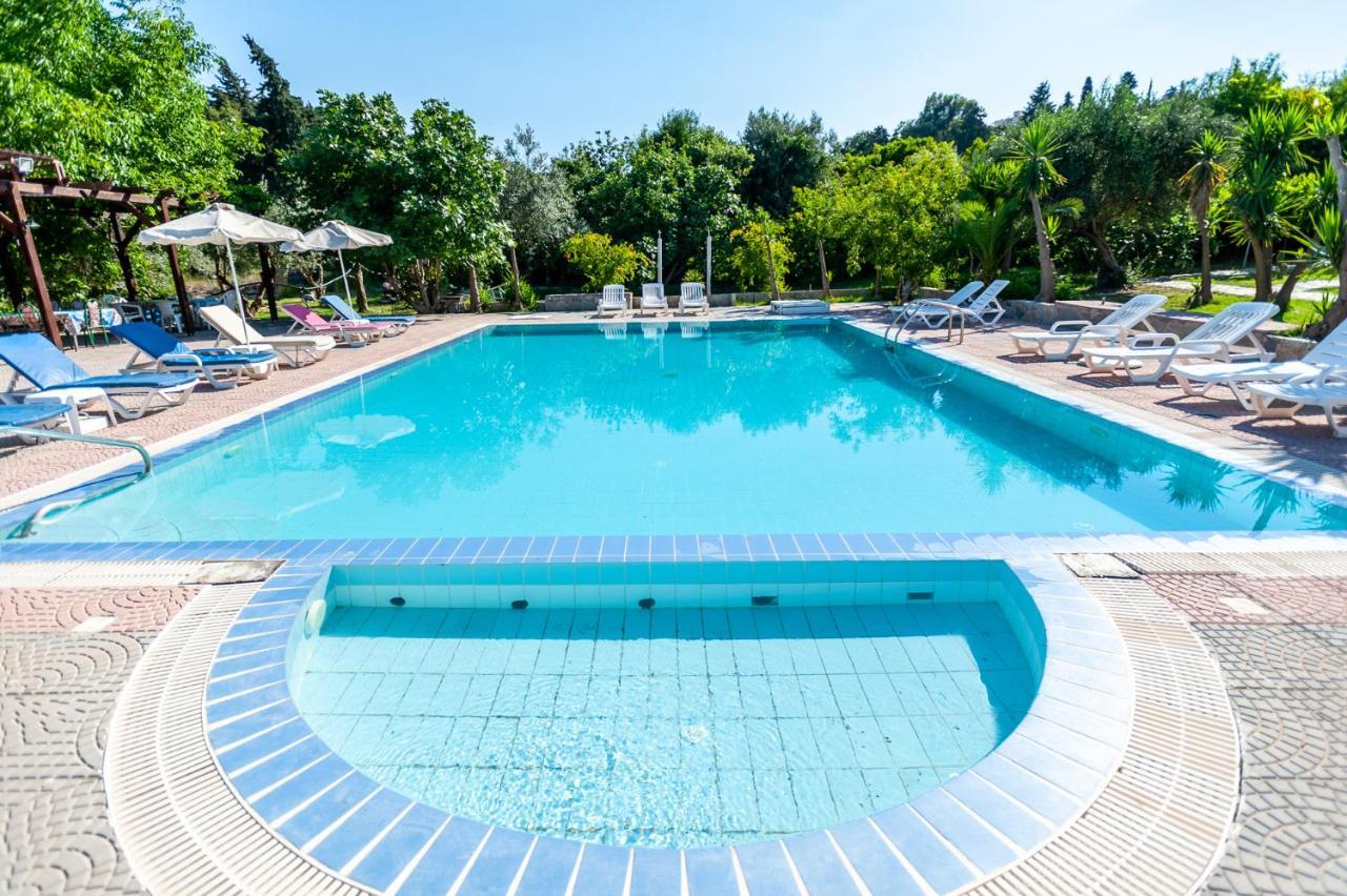 Artemis Studios - Pool And Garden Коскіну Екстер'єр фото