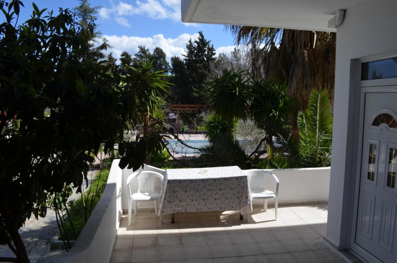 Artemis Studios - Pool And Garden Коскіну Екстер'єр фото